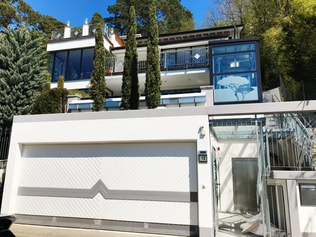 Milchglasfolie, dauerhafter Sichtschutz ohne Rollo
